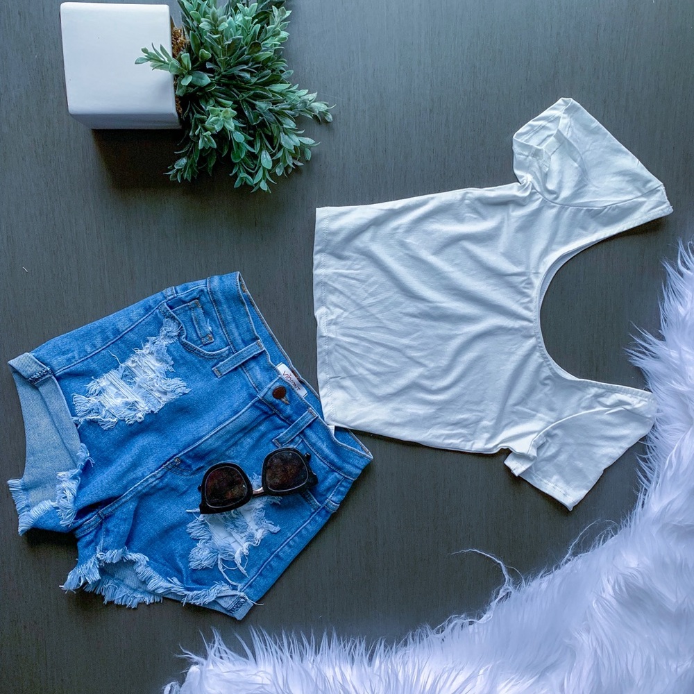 💕NEW💕 Back to Basics Crop Top in White